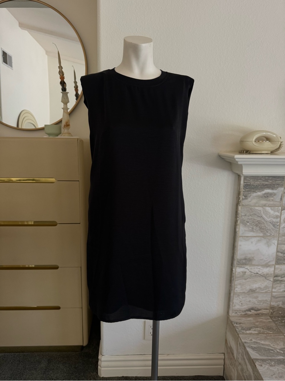 Sleeveless Black Shift Dress - Classic Women's Dress with pockets